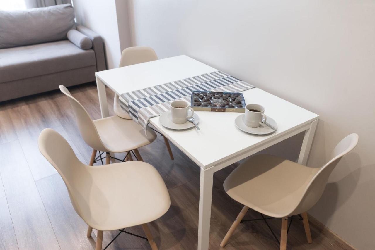 Scandinavian Apartment Elegant Львов Экстерьер фото