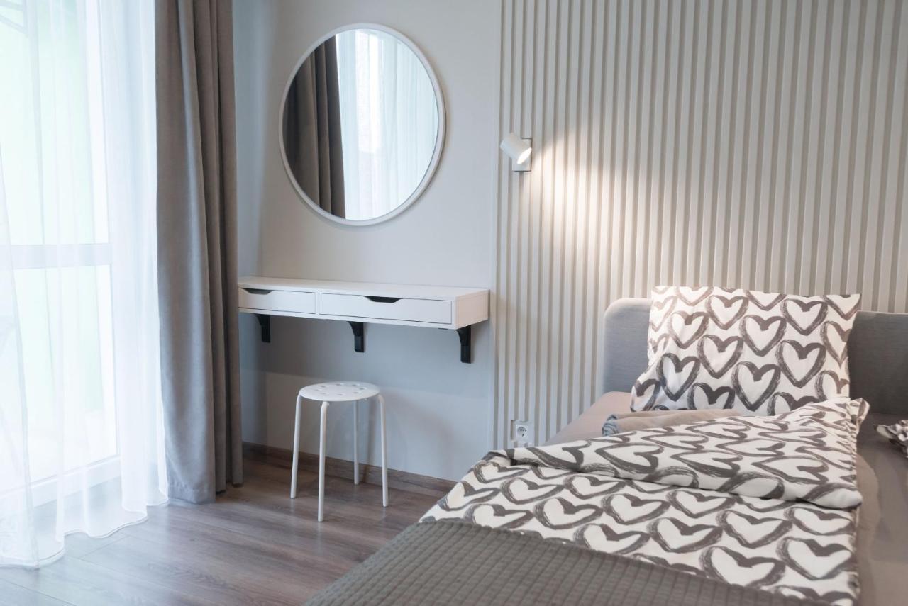 Scandinavian Apartment Elegant Львов Экстерьер фото